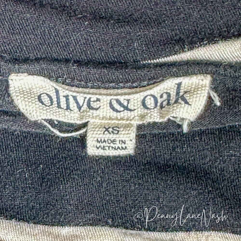 Olive & Oak Long Sleeve Stripe High Low Shirt Top - Picture 2 of 6